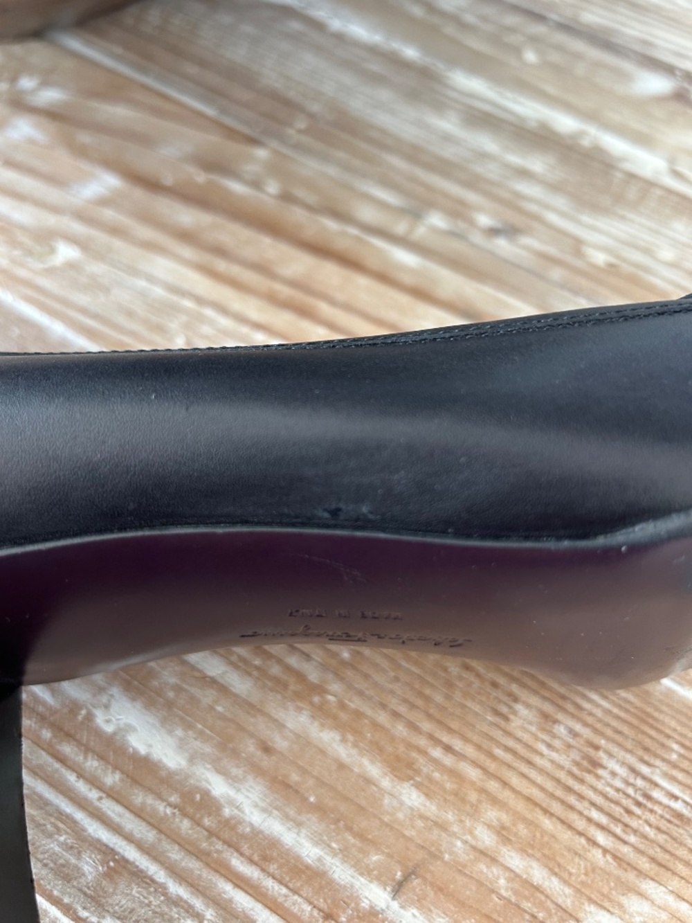 Salvatore Ferragamo Black Leather Engraved Logo Penny Loafer Heel Pump Sz 9.5 D - Picture 11 of 11